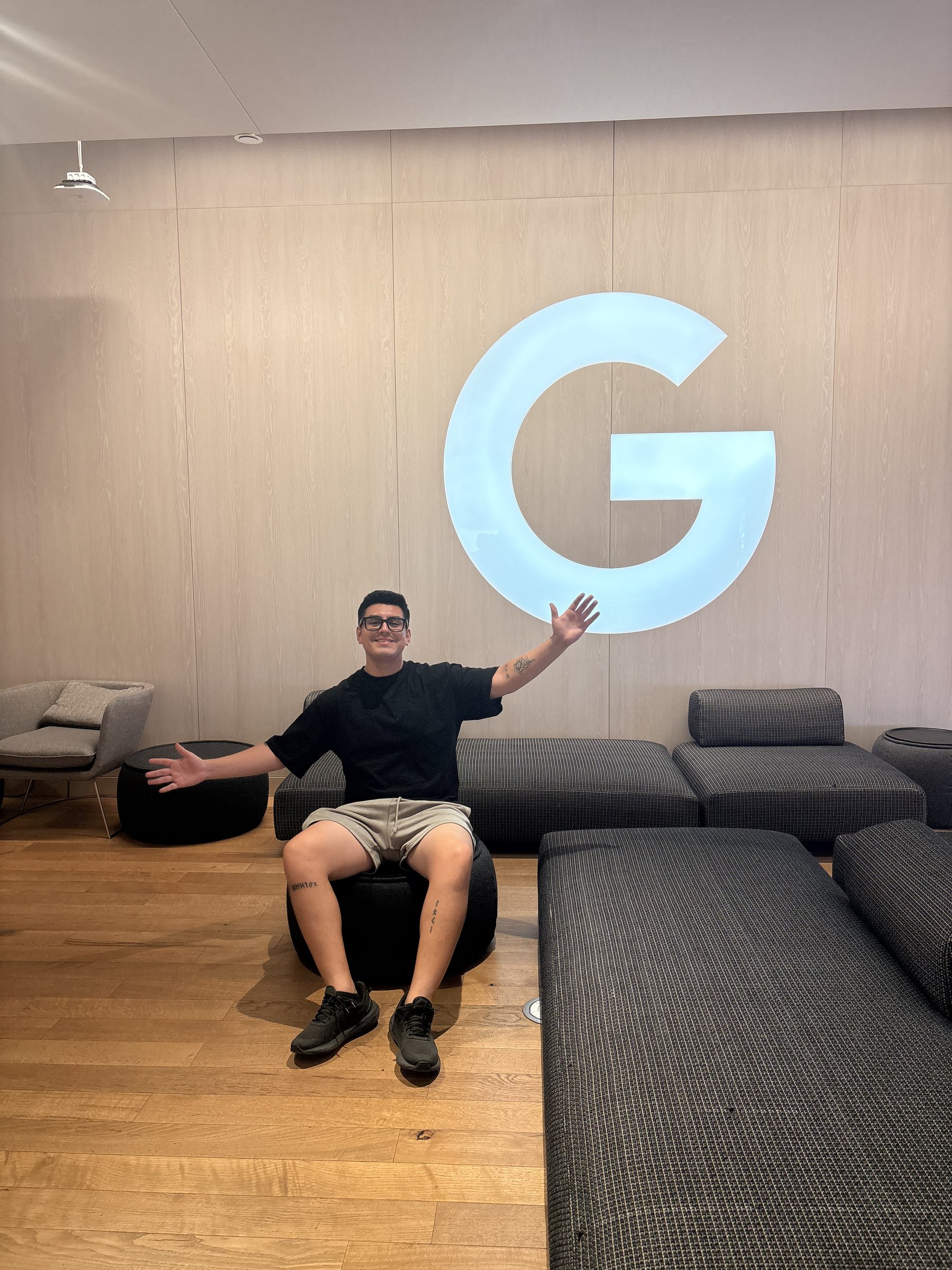 Diego Montes en las oficinas de Google